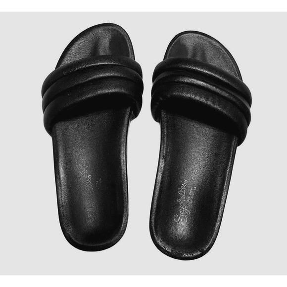 Shoes - Seychelles "The Little Things" Black Puffy Leather Slides Size 7